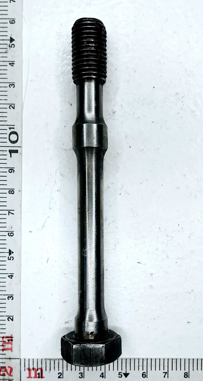 Болт М16х140х2 крышки коленчатого вала