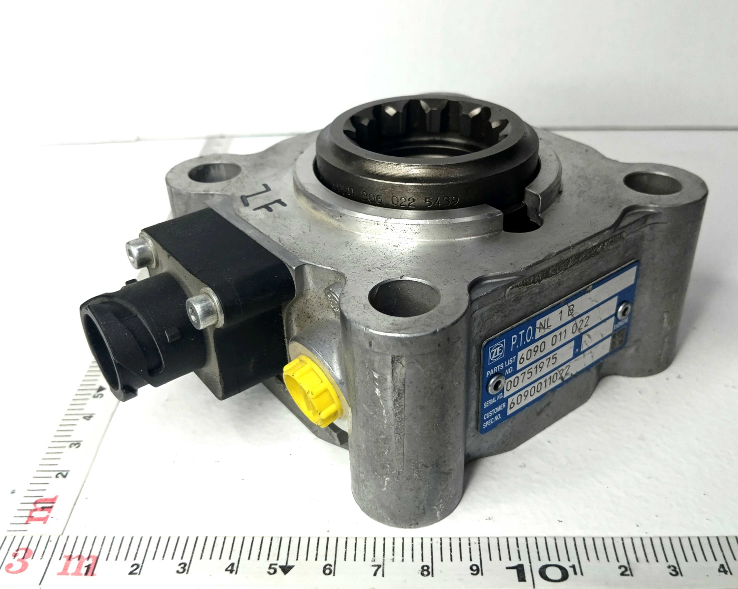КОМ коробка отбора мощности ZF