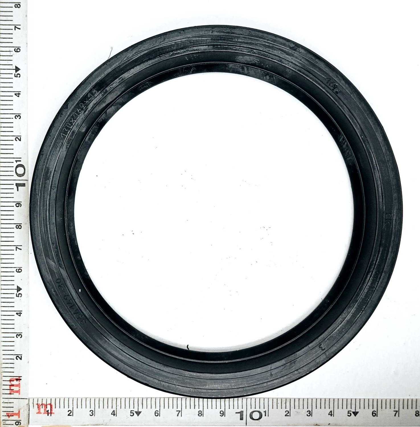 Сальник 130х162х16 передняя ступицы 4310