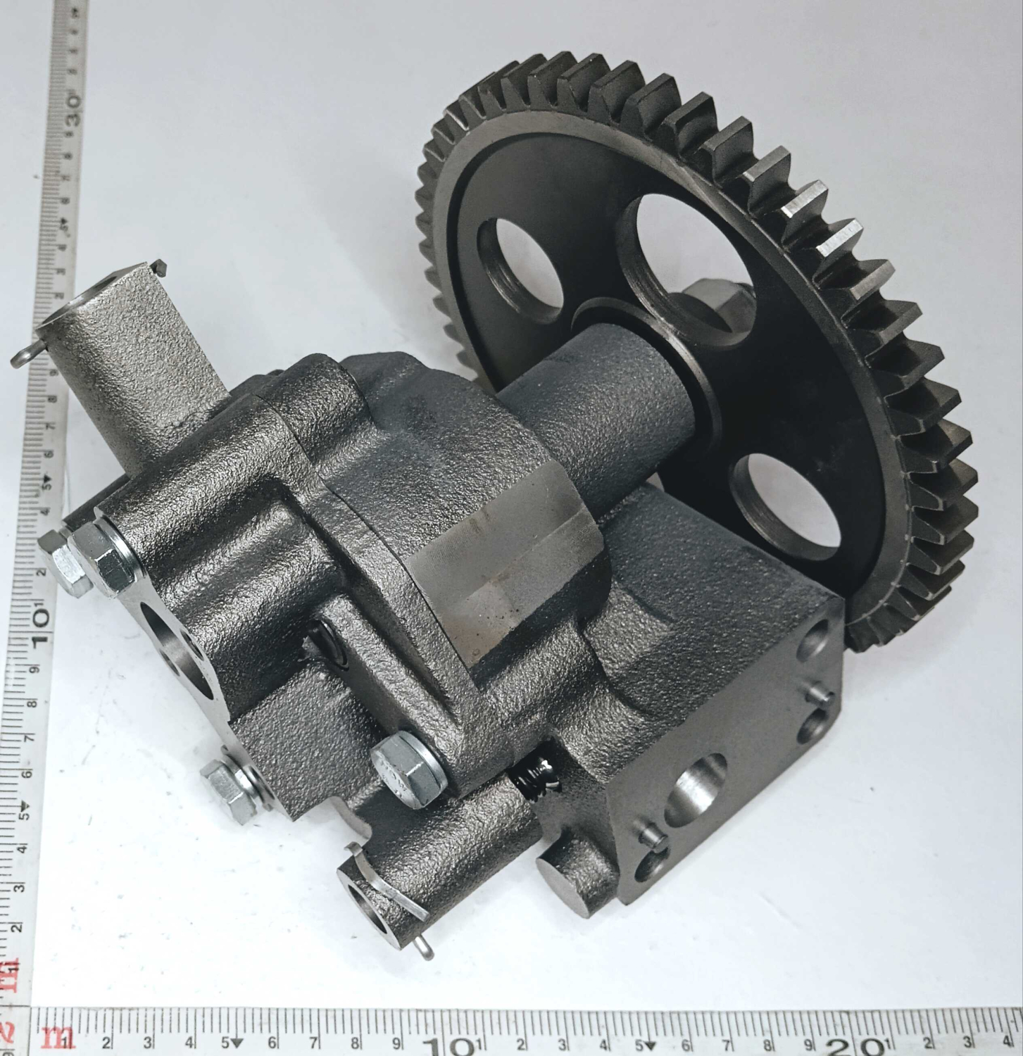 Насос масляный в сборе с шестерней 52 зуба Евро 1-2 / ПЕКАР