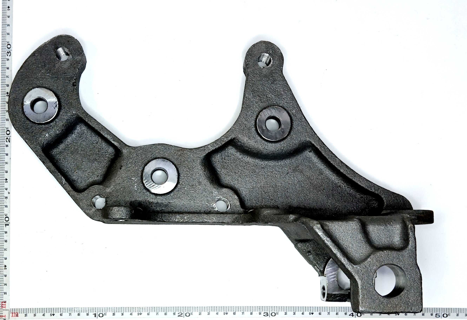 Кронштейн передний левый Камаз-65115