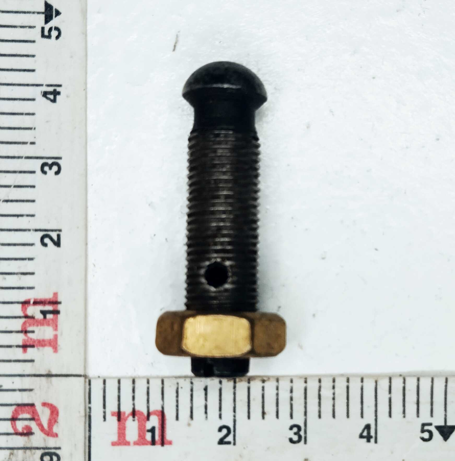 Винт регулировочный коромысла в сборе