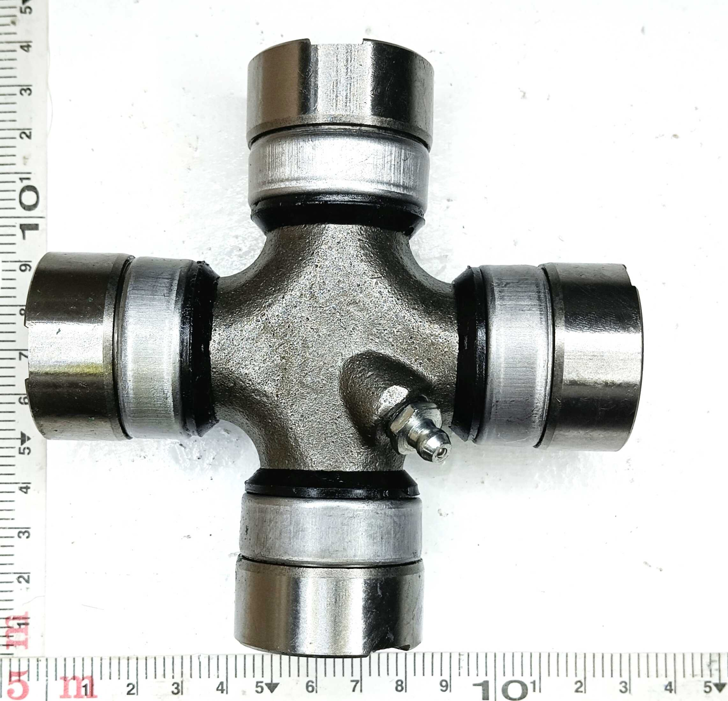 Крестовина карданного вала межосевого (39х118мм)