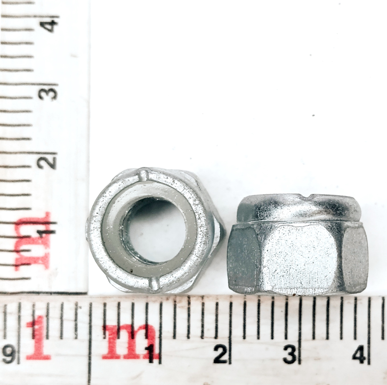 Гайка с нейлоном М10х1,25 / г. Белебей