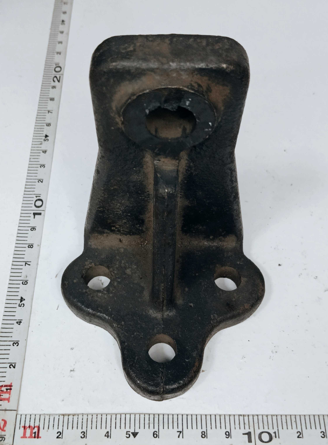 Кронштейн балки поддерживающей опоры 