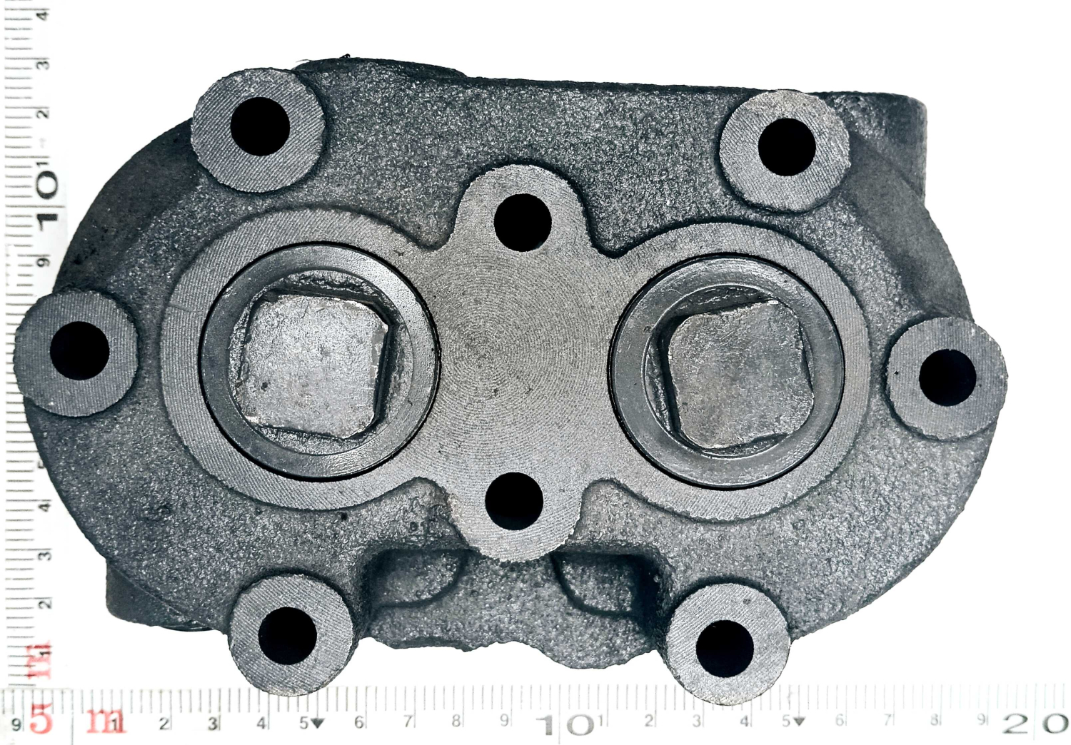 Головка двухцилинрового компрессора
